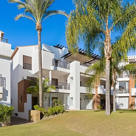 Apartment In Palm Garden Estepona With Parking And Pool *